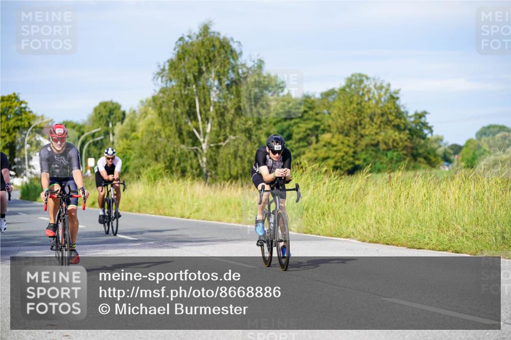 31.08.2025 - Elbe Triathlon Hamburg Michael Burmester http://msf.ph/oto/8668886 31.08.2025 09:49:31 Radfahren 365, 410, 422, 426, 430, 537, 594, 783, 892 meine-sportfotos.de
