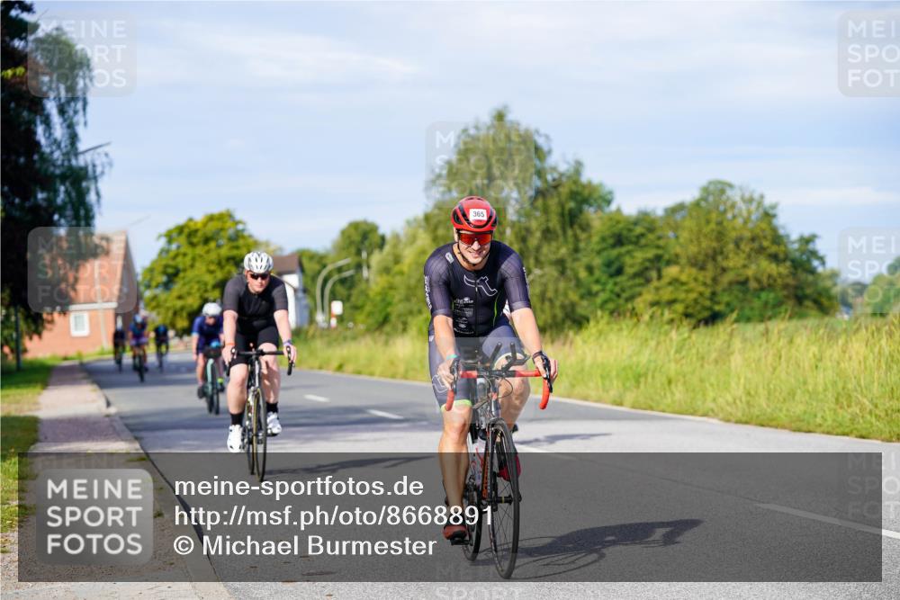 31.08.2025 - Elbe Triathlon Hamburg Michael Burmester http://msf.ph/oto/8668891 31.08.2025 09:49:32 Radfahren 365, 410, 422, 426, 430, 537, 594, 783, 834, 892 meine-sportfotos.de