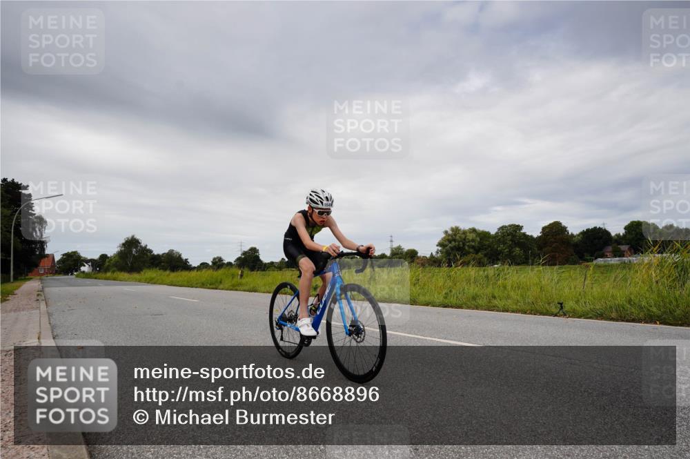 31.08.2025 - Elbe Triathlon Hamburg Michael Burmester http://msf.ph/oto/8668896 31.08.2025 12:32:08 Radfahren 1649 meine-sportfotos.de