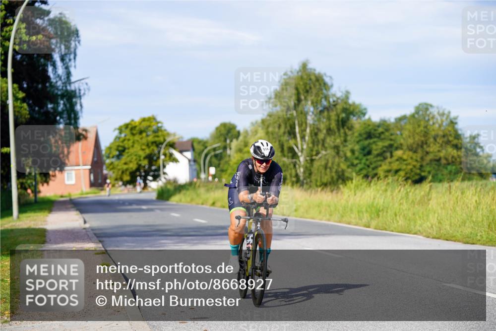 31.08.2025 - Elbe Triathlon Hamburg Michael Burmester http://msf.ph/oto/8668927 31.08.2025 09:49:41 Radfahren 834, 892, 914 meine-sportfotos.de