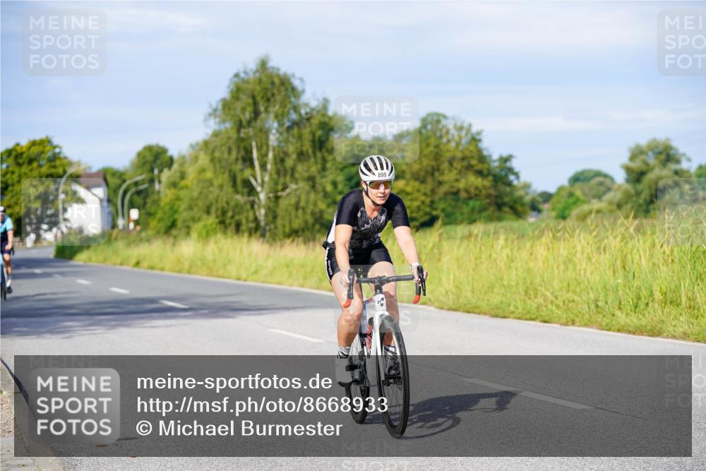 31.08.2025 - Elbe Triathlon Hamburg Michael Burmester http://msf.ph/oto/8668933 31.08.2025 09:49:56 Radfahren 504, 899 meine-sportfotos.de