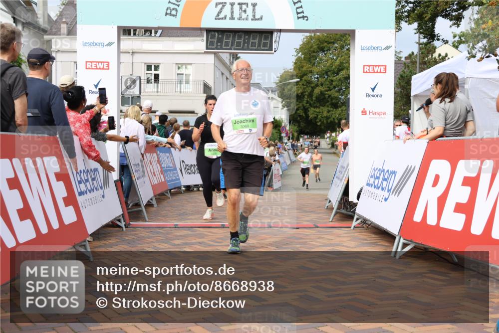 31.08.2025 - 21. Blankeneser Heldenlauf Strokosch-Dieckow http://msf.ph/oto/8668938 31.08.2025 11:13:54 Ziel 3571, 3370, 3360, 3209 meine-sportfotos.de