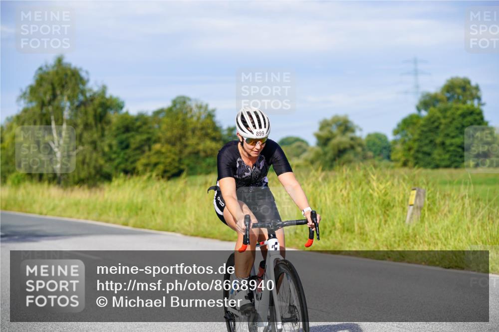 31.08.2025 - Elbe Triathlon Hamburg Michael Burmester http://msf.ph/oto/8668940 31.08.2025 09:49:56 Radfahren 504, 899 meine-sportfotos.de
