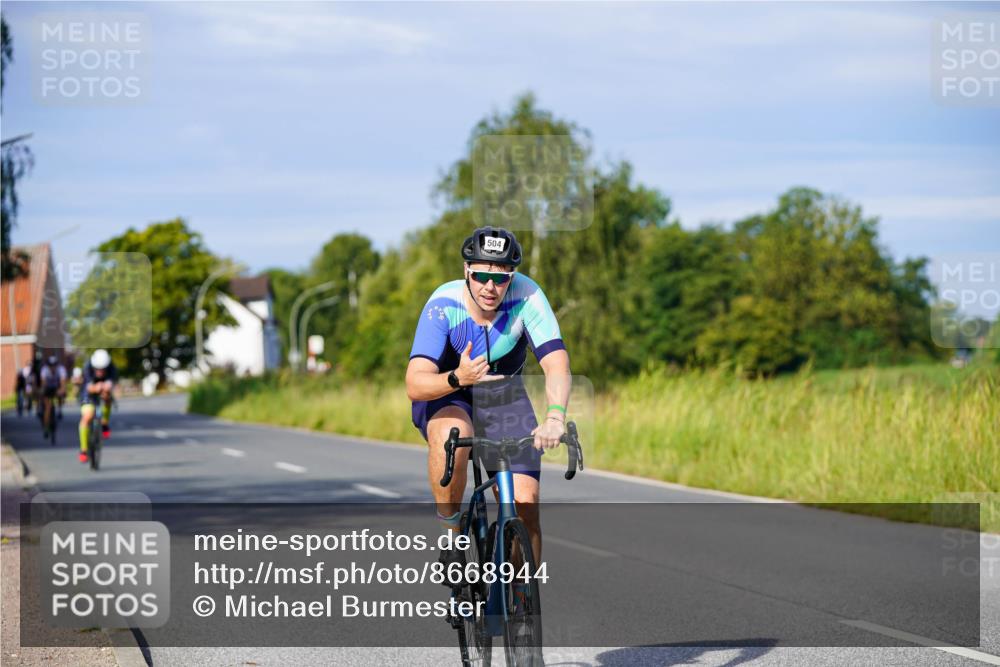 31.08.2025 - Elbe Triathlon Hamburg Michael Burmester http://msf.ph/oto/8668944 31.08.2025 09:49:59 Radfahren 504, 863, 899 meine-sportfotos.de