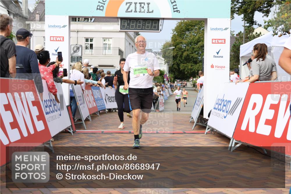 31.08.2025 - 21. Blankeneser Heldenlauf Strokosch-Dieckow http://msf.ph/oto/8668947 31.08.2025 11:13:54 Ziel 3571, 3370, 3360, 3209 meine-sportfotos.de