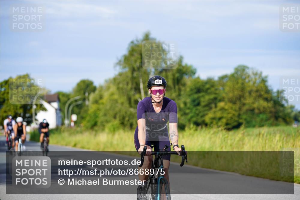 31.08.2025 - Elbe Triathlon Hamburg Michael Burmester http://msf.ph/oto/8668975 31.08.2025 09:50:08 Radfahren 638, 671, 824, 863, 871, 926 meine-sportfotos.de