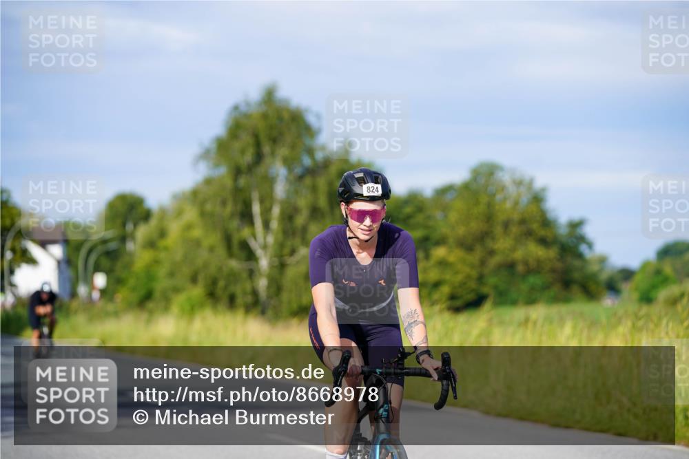 31.08.2025 - Elbe Triathlon Hamburg Michael Burmester http://msf.ph/oto/8668978 31.08.2025 09:50:08 Radfahren 638, 671, 824, 863, 871, 926 meine-sportfotos.de