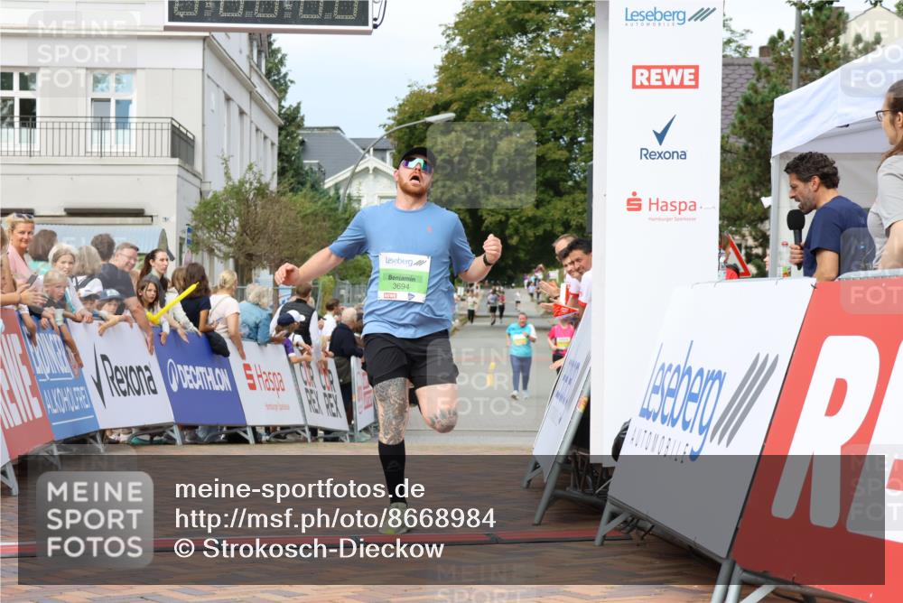 31.08.2025 - 21. Blankeneser Heldenlauf Strokosch-Dieckow http://msf.ph/oto/8668984 31.08.2025 10:55:53 Ziel 3115, 3694 meine-sportfotos.de