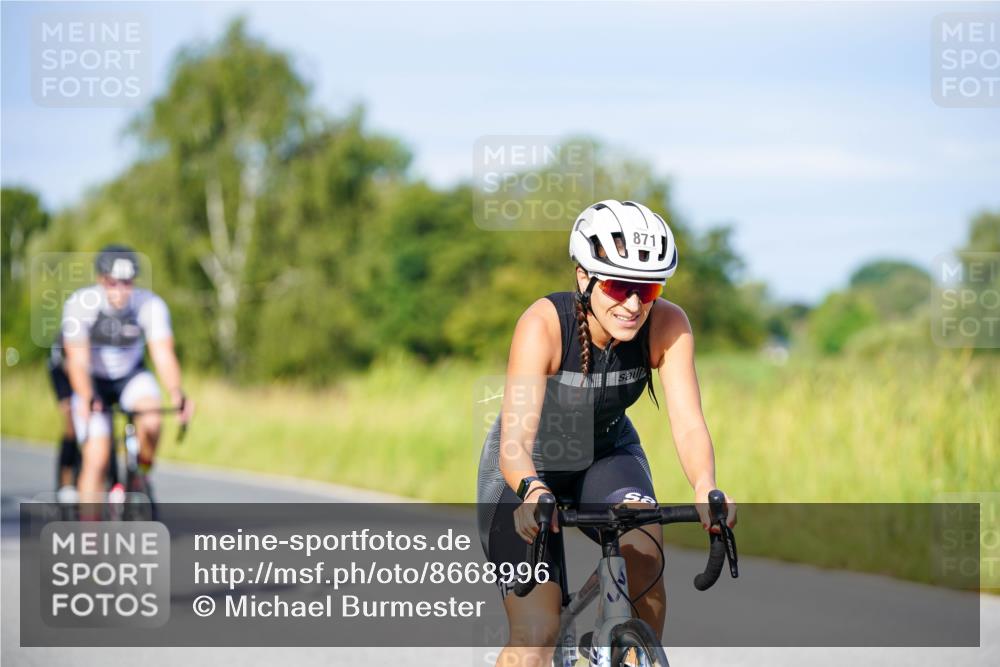 31.08.2025 - Elbe Triathlon Hamburg Michael Burmester http://msf.ph/oto/8668996 31.08.2025 09:50:11 Radfahren 638, 671, 824, 871, 926 meine-sportfotos.de