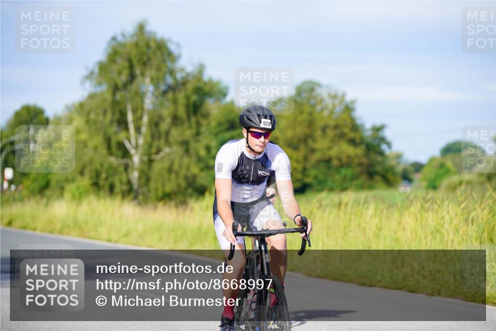 31.08.2025 - Elbe Triathlon Hamburg Michael Burmester http://msf.ph/oto/8668997 31.08.2025 09:50:12 Radfahren 638, 671, 871, 926 meine-sportfotos.de