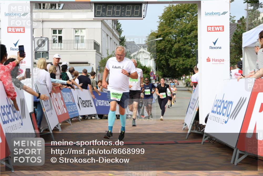 31.08.2025 - 21. Blankeneser Heldenlauf Strokosch-Dieckow http://msf.ph/oto/8668999 31.08.2025 11:13:51 Ziel 3571, 3370, 3360, 3209 meine-sportfotos.de