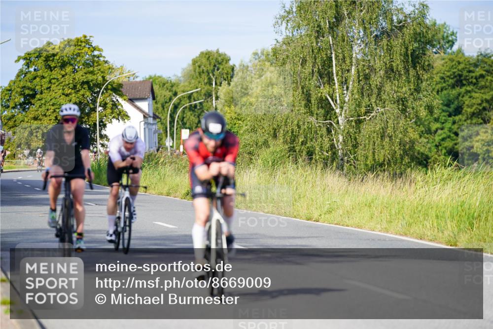 31.08.2025 - Elbe Triathlon Hamburg Michael Burmester http://msf.ph/oto/8669009 31.08.2025 09:50:23 Radfahren 436, 480, 695, 847 meine-sportfotos.de