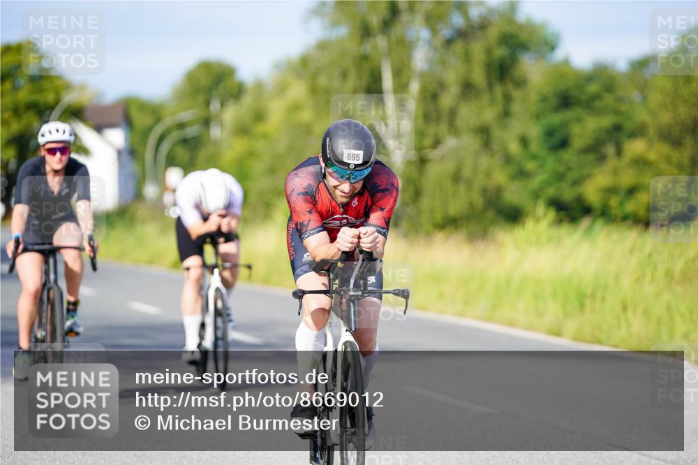 31.08.2025 - Elbe Triathlon Hamburg Michael Burmester http://msf.ph/oto/8669012 31.08.2025 09:50:23 Radfahren 436, 480, 695, 847 meine-sportfotos.de
