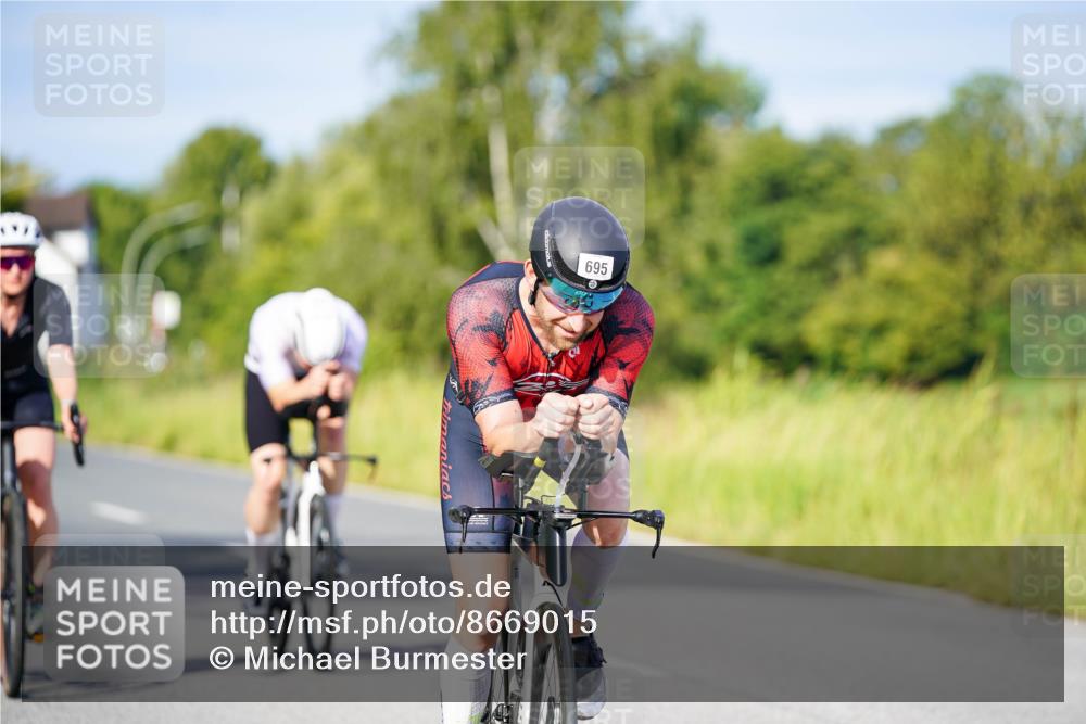 31.08.2025 - Elbe Triathlon Hamburg Michael Burmester http://msf.ph/oto/8669015 31.08.2025 09:50:23 Radfahren 436, 480, 695, 847 meine-sportfotos.de