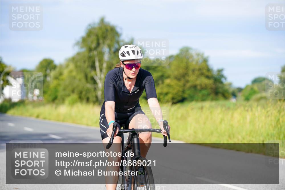 31.08.2025 - Elbe Triathlon Hamburg Michael Burmester http://msf.ph/oto/8669021 31.08.2025 09:50:25 Radfahren 429, 436, 480, 695, 847 meine-sportfotos.de