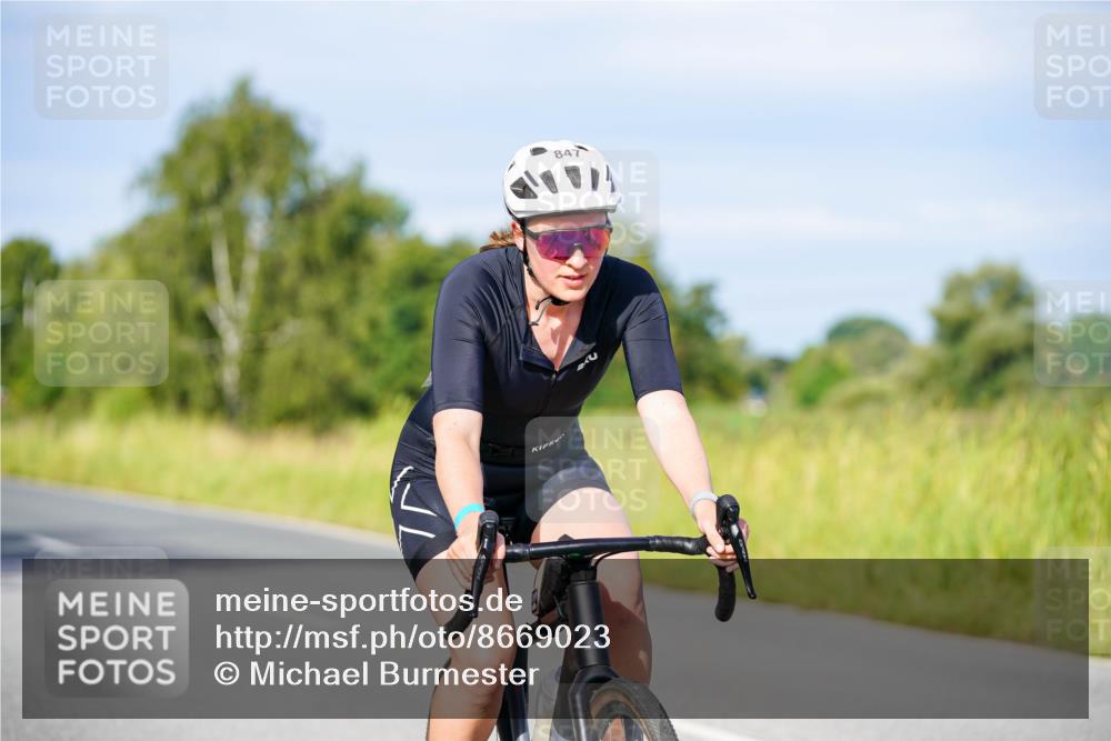 31.08.2025 - Elbe Triathlon Hamburg Michael Burmester http://msf.ph/oto/8669023 31.08.2025 09:50:25 Radfahren 429, 436, 480, 695, 847 meine-sportfotos.de