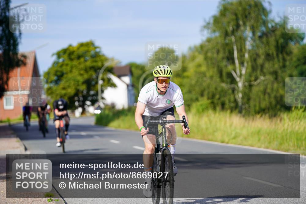 31.08.2025 - Elbe Triathlon Hamburg Michael Burmester http://msf.ph/oto/8669027 31.08.2025 09:50:28 Radfahren 429, 480, 502, 847 meine-sportfotos.de