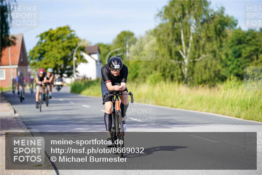 31.08.2025 - Elbe Triathlon Hamburg Michael Burmester http://msf.ph/oto/8669032 31.08.2025 09:50:30 Radfahren 429, 480, 502, 612 meine-sportfotos.de