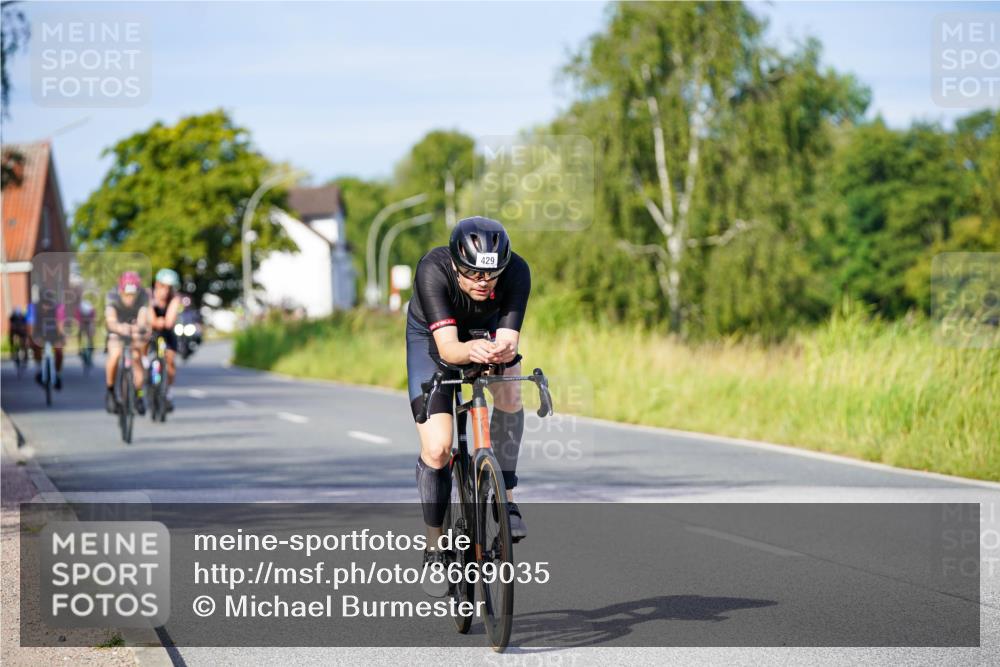 31.08.2025 - Elbe Triathlon Hamburg Michael Burmester http://msf.ph/oto/8669035 31.08.2025 09:50:30 Radfahren 429, 480, 502, 612 meine-sportfotos.de