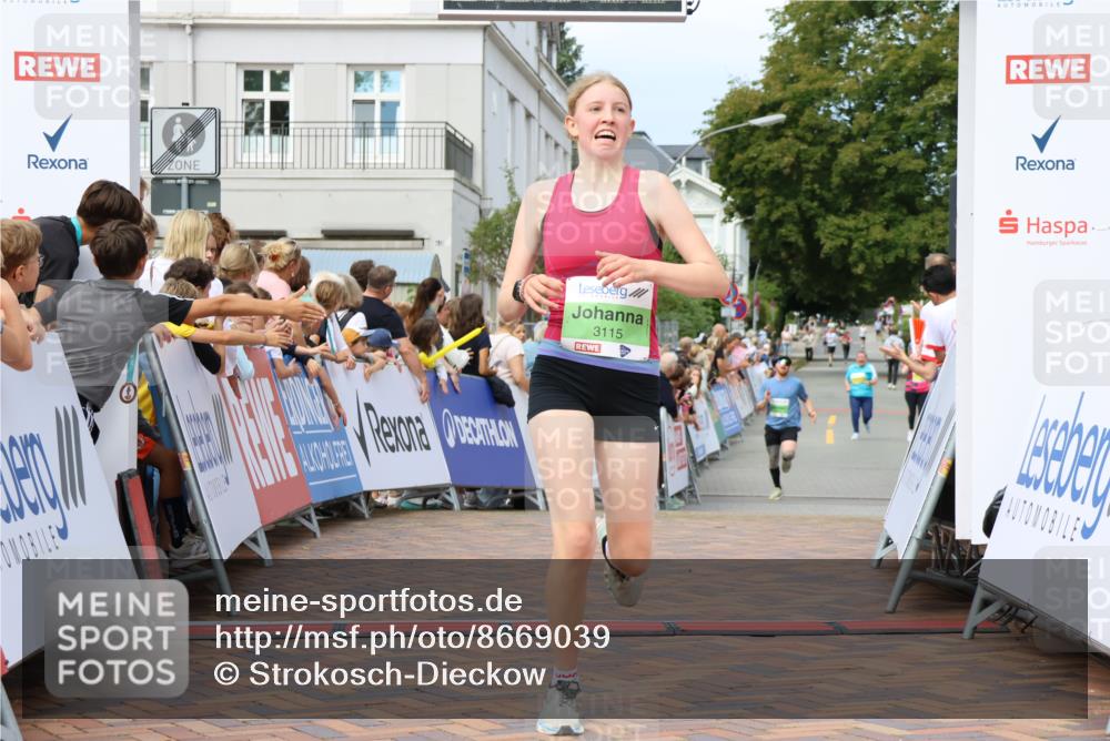 31.08.2025 - 21. Blankeneser Heldenlauf Strokosch-Dieckow http://msf.ph/oto/8669039 31.08.2025 10:55:50 Ziel 3115, 3694 meine-sportfotos.de