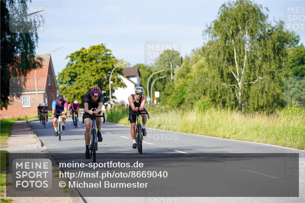 31.08.2025 - Elbe Triathlon Hamburg Michael Burmester http://msf.ph/oto/8669040 31.08.2025 09:50:32 Radfahren 429, 480, 502, 612, 728 meine-sportfotos.de