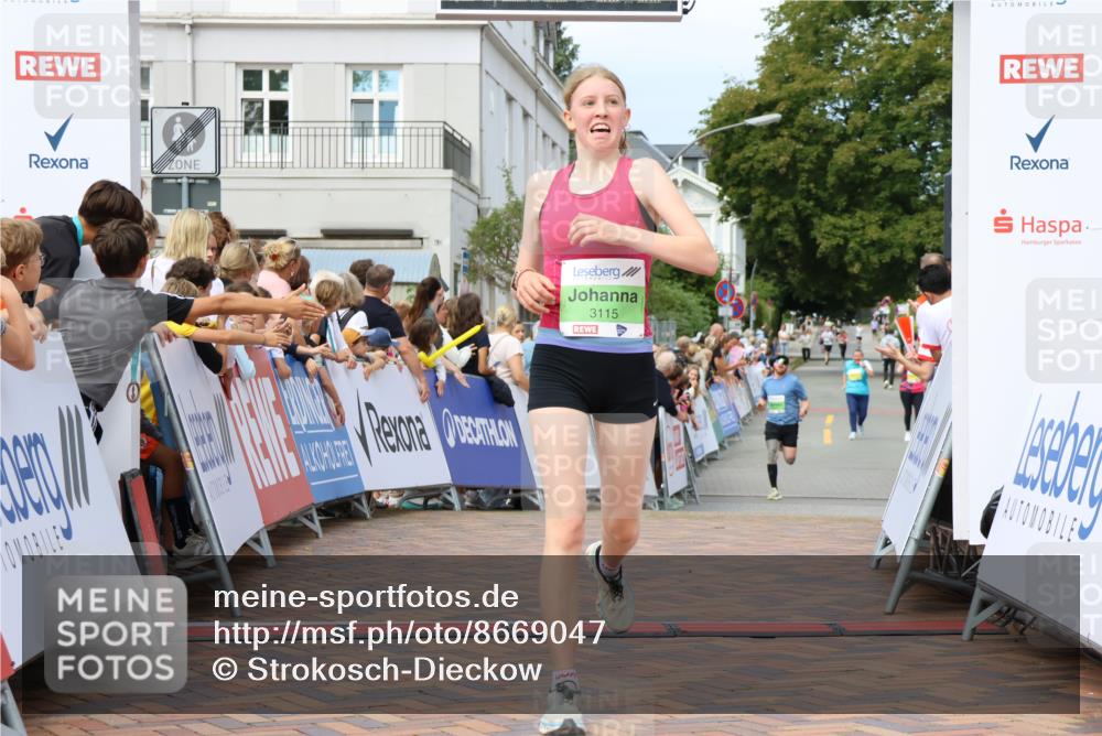 31.08.2025 - 21. Blankeneser Heldenlauf Strokosch-Dieckow http://msf.ph/oto/8669047 31.08.2025 10:55:50 Ziel 3115, 3694 meine-sportfotos.de