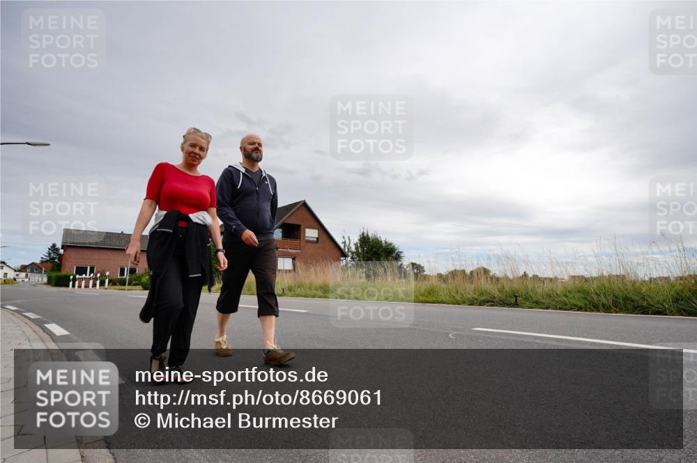 31.08.2025 - Elbe Triathlon Hamburg Michael Burmester http://msf.ph/oto/8669061 31.08.2025 14:06:30 Radfahren  meine-sportfotos.de