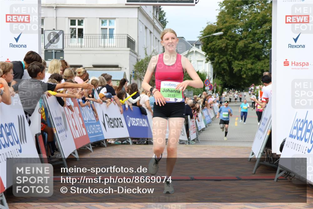 31.08.2025 - 21. Blankeneser Heldenlauf Strokosch-Dieckow http://msf.ph/oto/8669074 31.08.2025 10:55:49 Ziel 3115, 3694 meine-sportfotos.de