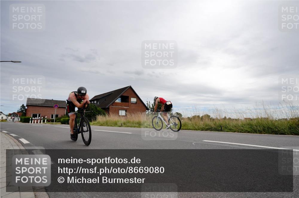 31.08.2025 - Elbe Triathlon Hamburg Michael Burmester http://msf.ph/oto/8669080 31.08.2025 14:07:52 Radfahren 133 meine-sportfotos.de