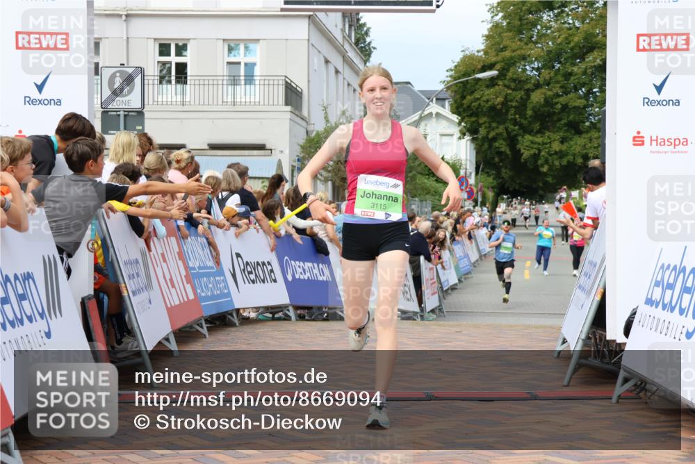 31.08.2025 - 21. Blankeneser Heldenlauf Strokosch-Dieckow http://msf.ph/oto/8669094 31.08.2025 10:55:49 Ziel 3115, 3694 meine-sportfotos.de