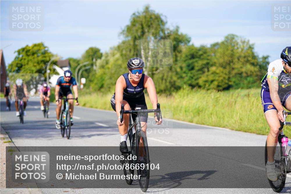 31.08.2025 - Elbe Triathlon Hamburg Michael Burmester http://msf.ph/oto/8669104 31.08.2025 09:50:49 Radfahren 397, 470, 596, 689, 730, 735, 812, 832, 861, 918 meine-sportfotos.de