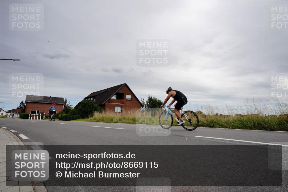 31.08.2025 - Elbe Triathlon Hamburg Michael Burmester http://msf.ph/oto/8669115 31.08.2025 14:09:03 Radfahren 156 meine-sportfotos.de