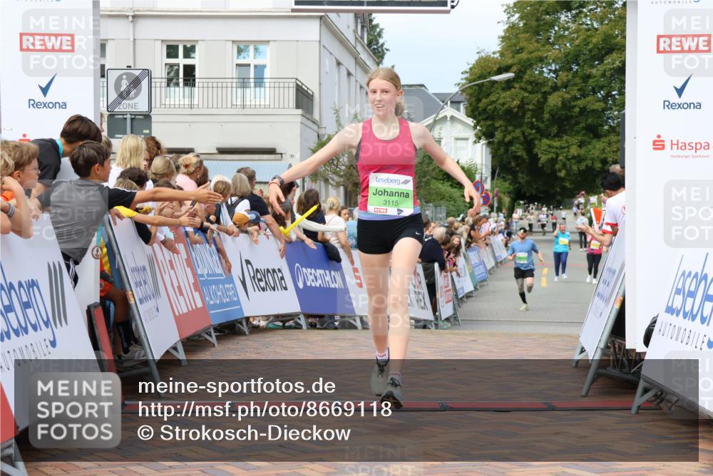 31.08.2025 - 21. Blankeneser Heldenlauf Strokosch-Dieckow http://msf.ph/oto/8669118 31.08.2025 10:55:49 Ziel 3115, 3694 meine-sportfotos.de