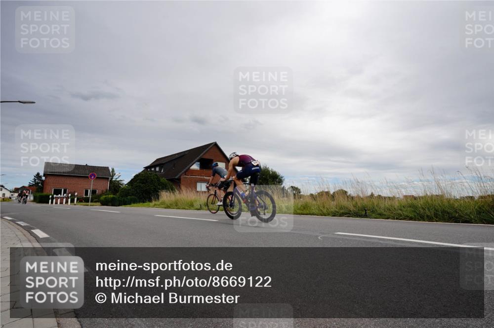 31.08.2025 - Elbe Triathlon Hamburg Michael Burmester http://msf.ph/oto/8669122 31.08.2025 14:09:08 Radfahren 156 meine-sportfotos.de