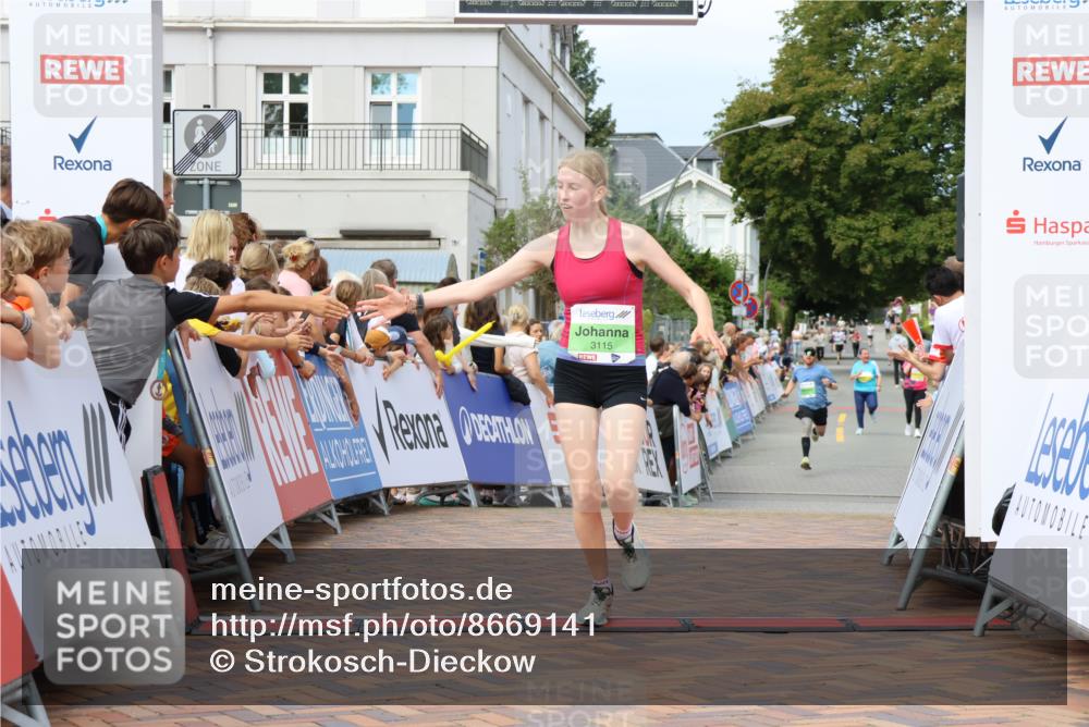 31.08.2025 - 21. Blankeneser Heldenlauf Strokosch-Dieckow http://msf.ph/oto/8669141 31.08.2025 10:55:49 Ziel 3115, 3694 meine-sportfotos.de