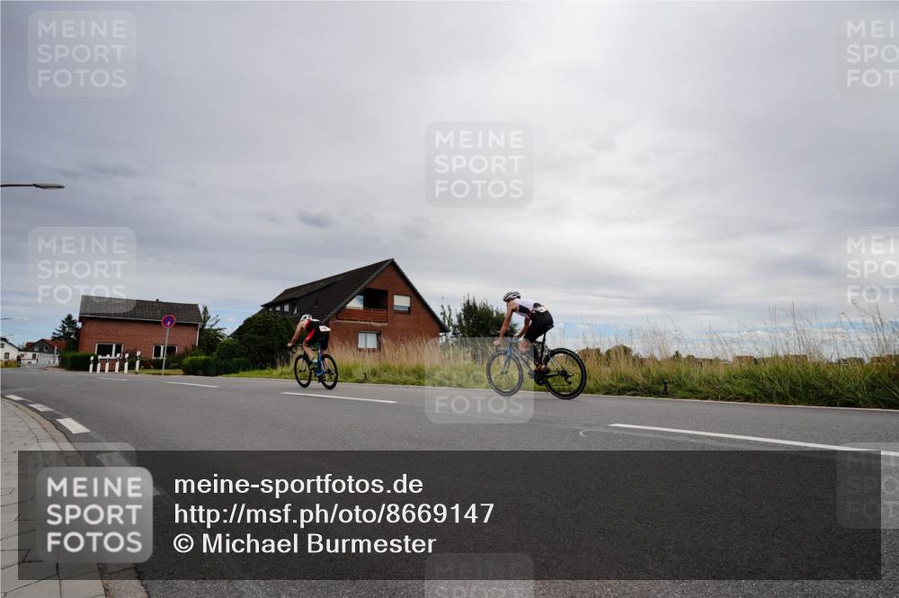 31.08.2025 - Elbe Triathlon Hamburg Michael Burmester http://msf.ph/oto/8669147 31.08.2025 14:10:12 Radfahren 139, 162 meine-sportfotos.de