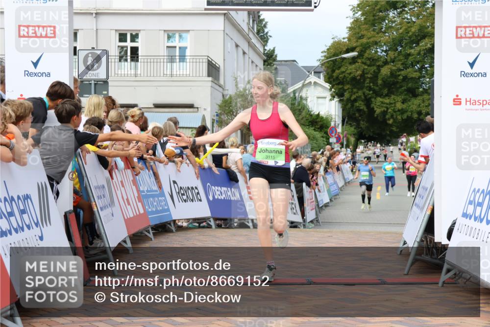 31.08.2025 - 21. Blankeneser Heldenlauf Strokosch-Dieckow http://msf.ph/oto/8669152 31.08.2025 10:55:49 Ziel 3115, 3694 meine-sportfotos.de