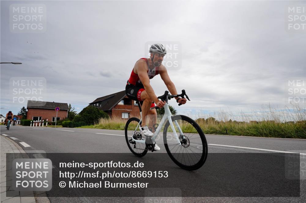 31.08.2025 - Elbe Triathlon Hamburg Michael Burmester http://msf.ph/oto/8669153 31.08.2025 14:10:19 Radfahren 127, 139, 145, 162 meine-sportfotos.de
