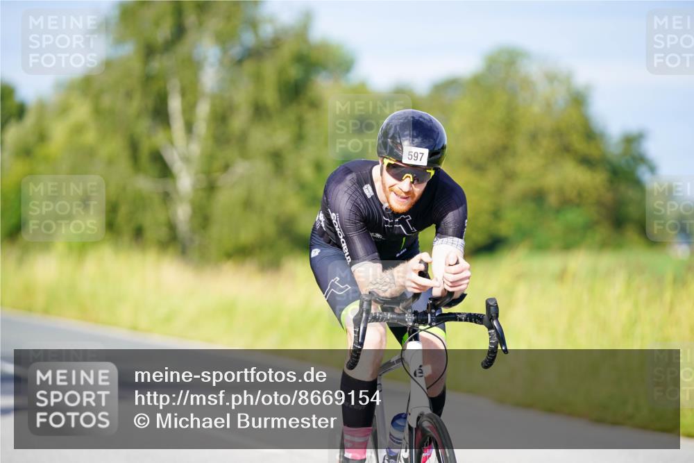 31.08.2025 - Elbe Triathlon Hamburg Michael Burmester http://msf.ph/oto/8669154 31.08.2025 09:51:07 Radfahren 287, 597, 626, 690, 764 meine-sportfotos.de