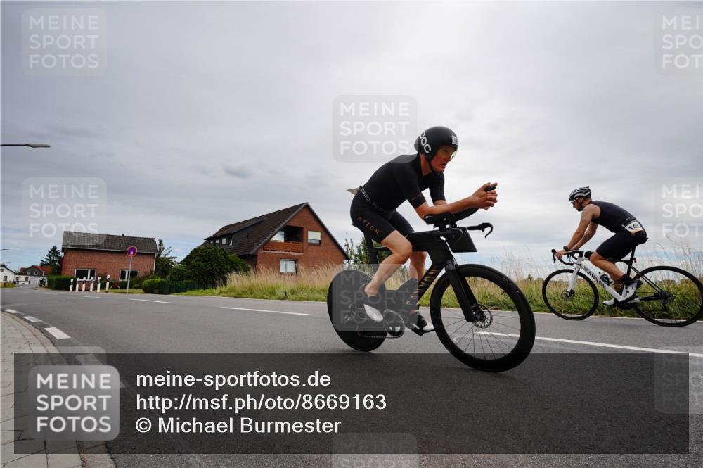 31.08.2025 - Elbe Triathlon Hamburg Michael Burmester http://msf.ph/oto/8669163 31.08.2025 14:10:28 Radfahren 121, 135, 143, 145 meine-sportfotos.de