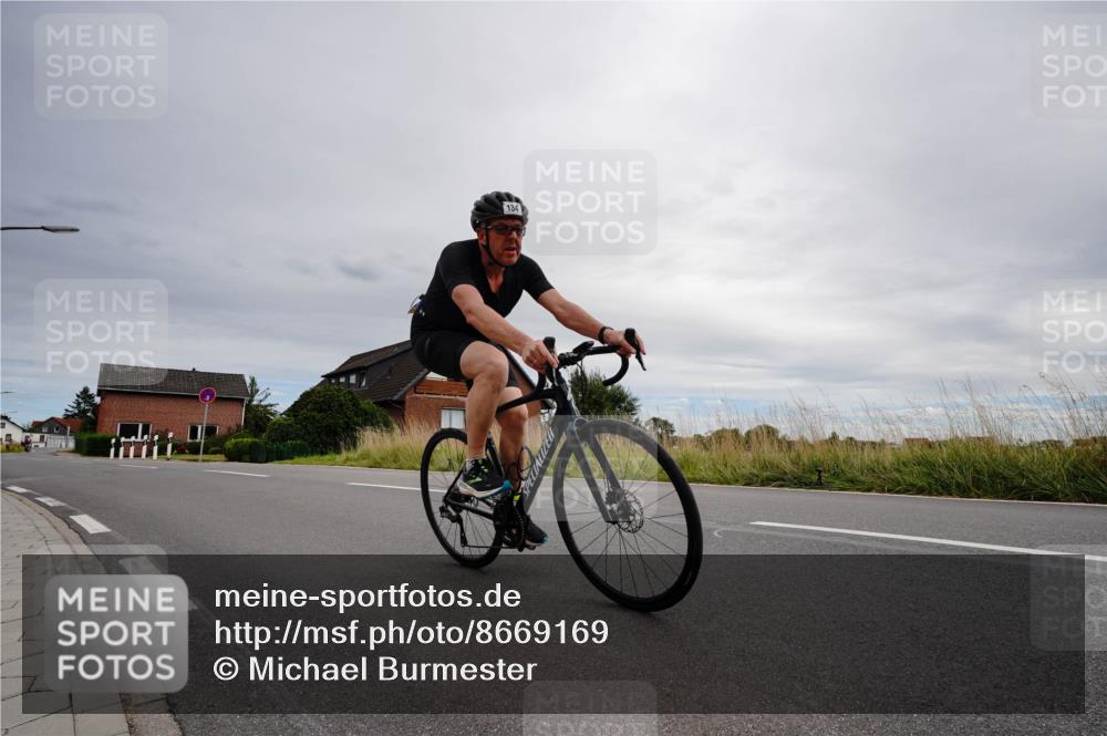 31.08.2025 - Elbe Triathlon Hamburg Michael Burmester http://msf.ph/oto/8669169 31.08.2025 14:10:44 Radfahren 134, 160 meine-sportfotos.de