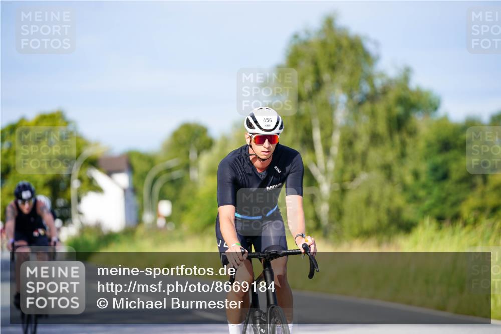 31.08.2025 - Elbe Triathlon Hamburg Michael Burmester http://msf.ph/oto/8669184 31.08.2025 09:51:24 Radfahren 446, 447, 456, 769, 796, 810, 814, 879 meine-sportfotos.de