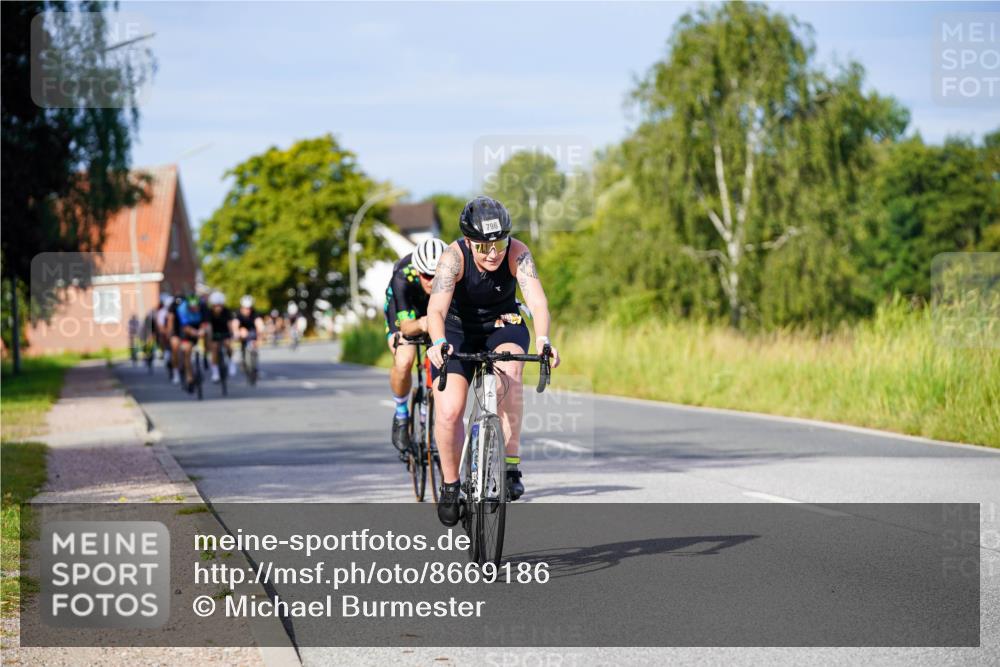 31.08.2025 - Elbe Triathlon Hamburg Michael Burmester http://msf.ph/oto/8669186 31.08.2025 09:51:25 Radfahren 446, 447, 456, 769, 796, 810, 814, 879 meine-sportfotos.de