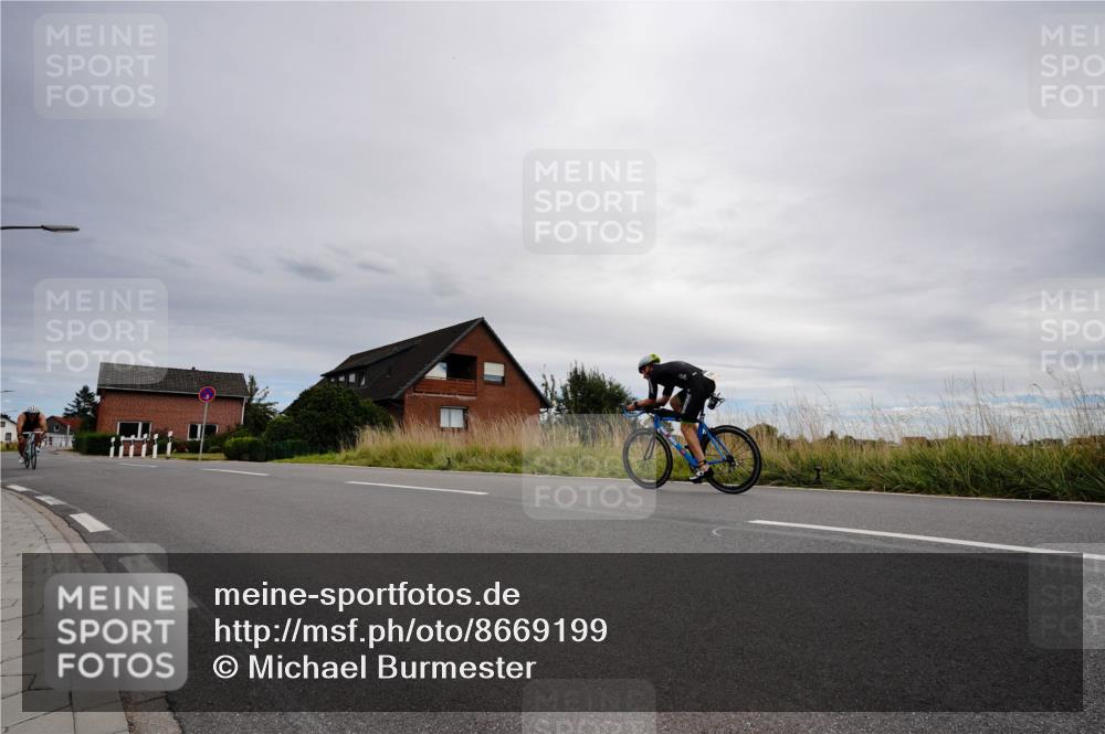 31.08.2025 - Elbe Triathlon Hamburg Michael Burmester http://msf.ph/oto/8669199 31.08.2025 14:11:38 Radfahren 131 meine-sportfotos.de
