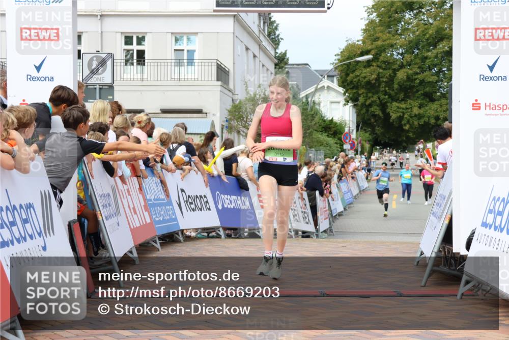 31.08.2025 - 21. Blankeneser Heldenlauf Strokosch-Dieckow http://msf.ph/oto/8669203 31.08.2025 10:55:49 Ziel 3115, 3694 meine-sportfotos.de