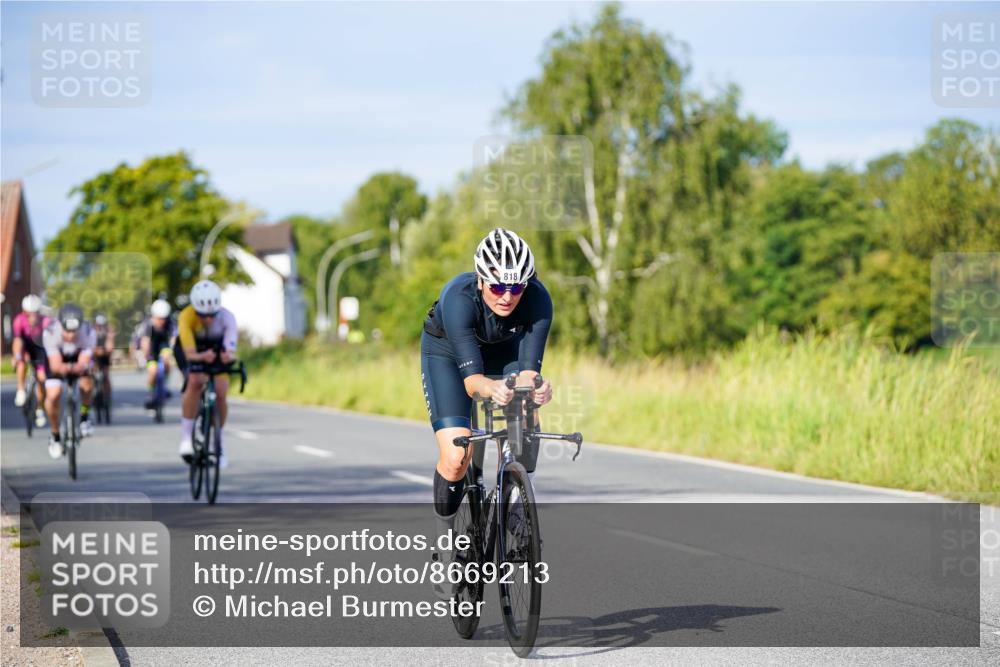 31.08.2025 - Elbe Triathlon Hamburg Michael Burmester http://msf.ph/oto/8669213 31.08.2025 09:51:34 Radfahren 372, 435, 446, 493, 512, 529, 557, 693, 752, 801, 814, 818, 836, 879, 890 meine-sportfotos.de