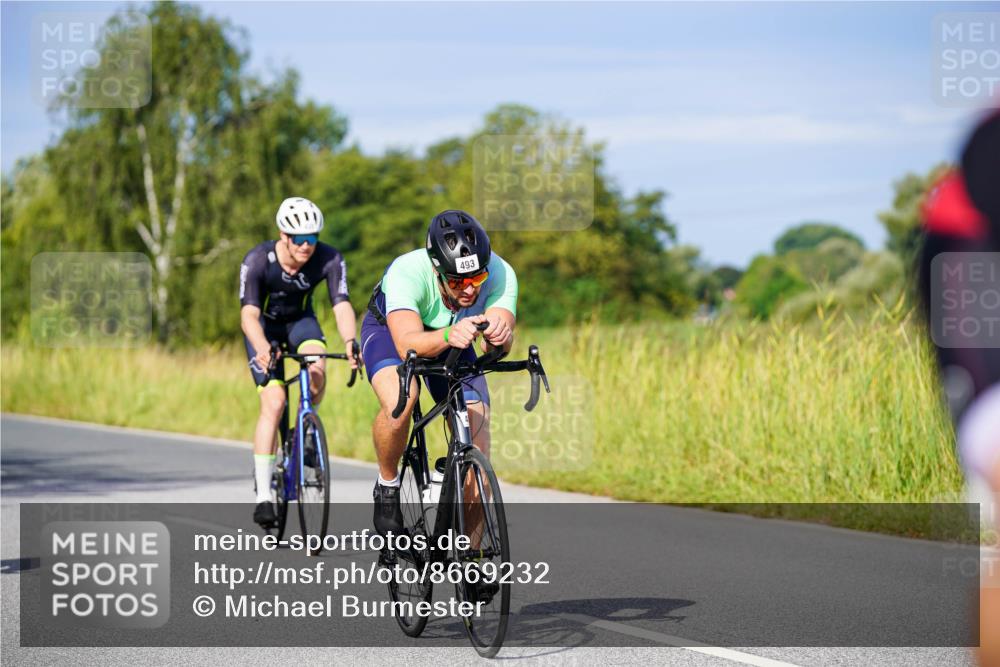 31.08.2025 - Elbe Triathlon Hamburg Michael Burmester http://msf.ph/oto/8669232 31.08.2025 09:51:37 Radfahren 372, 435, 482, 493, 512, 529, 752, 818, 836, 849, 890 meine-sportfotos.de