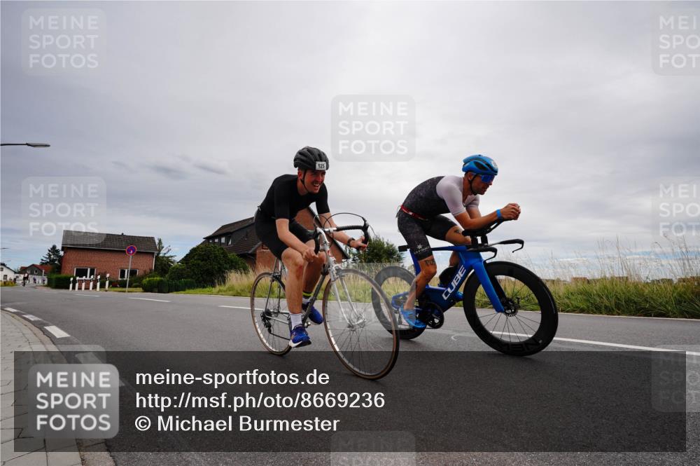 31.08.2025 - Elbe Triathlon Hamburg Michael Burmester http://msf.ph/oto/8669236 31.08.2025 14:12:26 Radfahren 125, 148, 152 meine-sportfotos.de