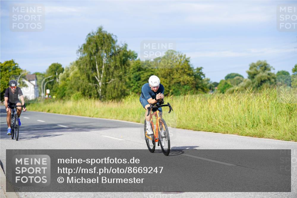 31.08.2025 - Elbe Triathlon Hamburg Michael Burmester http://msf.ph/oto/8669247 31.08.2025 09:51:41 Radfahren 372, 435, 482, 512, 529, 849, 890 meine-sportfotos.de