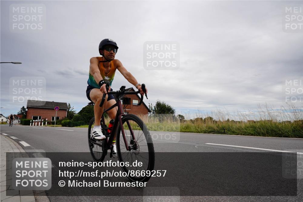31.08.2025 - Elbe Triathlon Hamburg Michael Burmester http://msf.ph/oto/8669257 31.08.2025 14:13:02 Radfahren 124, 149, 155 meine-sportfotos.de